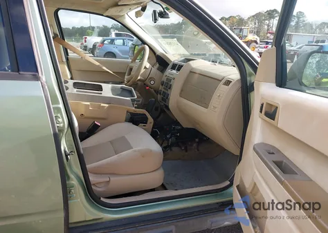 2008 Ford Escape Xlt из США, поврежденный, VIN 1FMCU93198KA77181